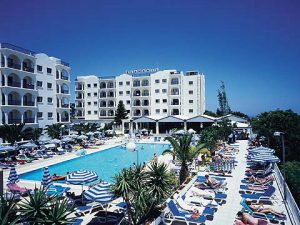 cyprus-elamaris_hotel_apartments_pool