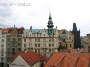 czech republic-royal-esprit-praha-budova